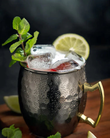 The Alpinist Mule Becher Schwarz-01