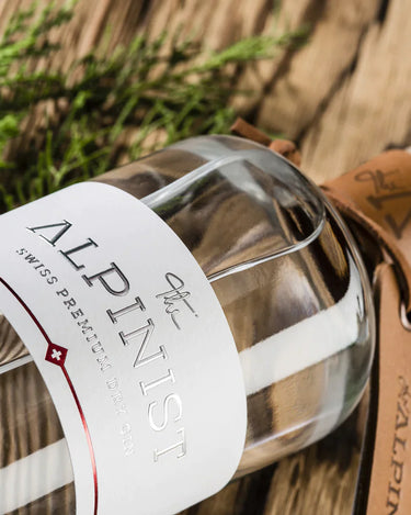Swiss Premium Dry Gin-02