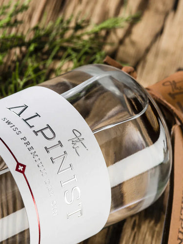 Swiss Premium Dry Gin-02