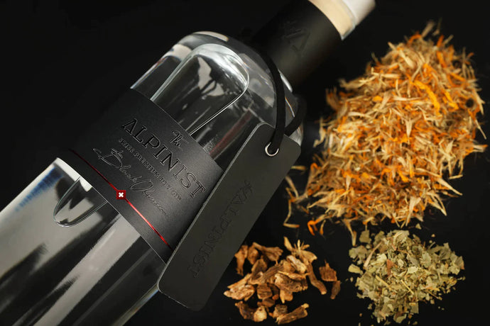 Swiss Premium Dry Gin | Black Obsession-04